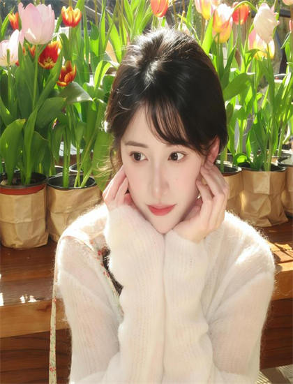 时空穿越：孙女带我来改命象征隐喻解析：符号意义与深层寓意探讨